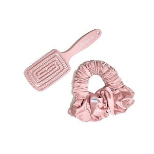 Sleepy Tie Pink Brush and Scrunchie Duo Set